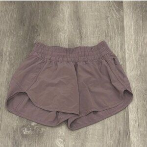 Lululemon Hotty Hot Low-Rise Lined Short 2.5" Mauve Gray Athletic Womens 6